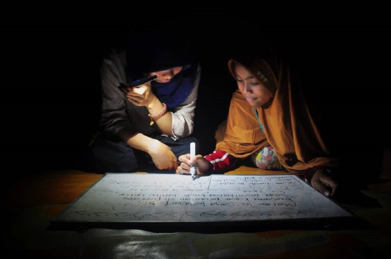 Membingkai Pengalaman Perempuan Mengajar di Desa Bah